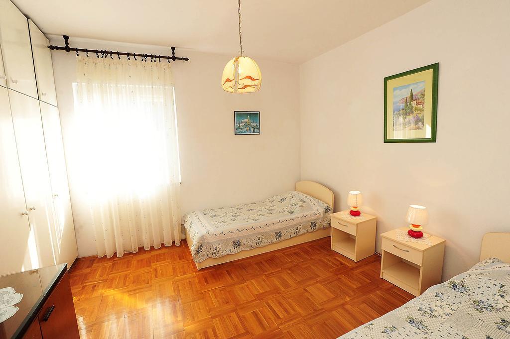 Apartments Luka & Sara ザダル エクステリア 写真