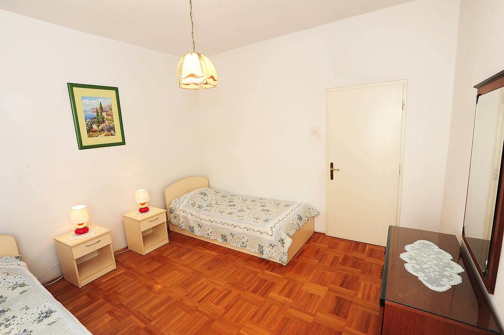 Apartments Luka & Sara ザダル エクステリア 写真